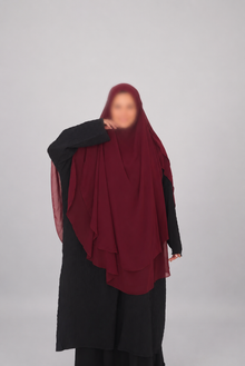 KHIMAR NASTASIA